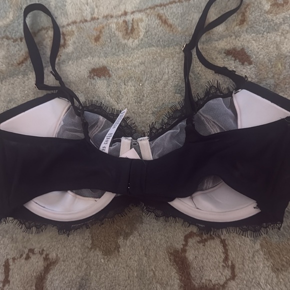 Victoria’s Secret wicked unlined Demi 36D - Picture 3 of 4